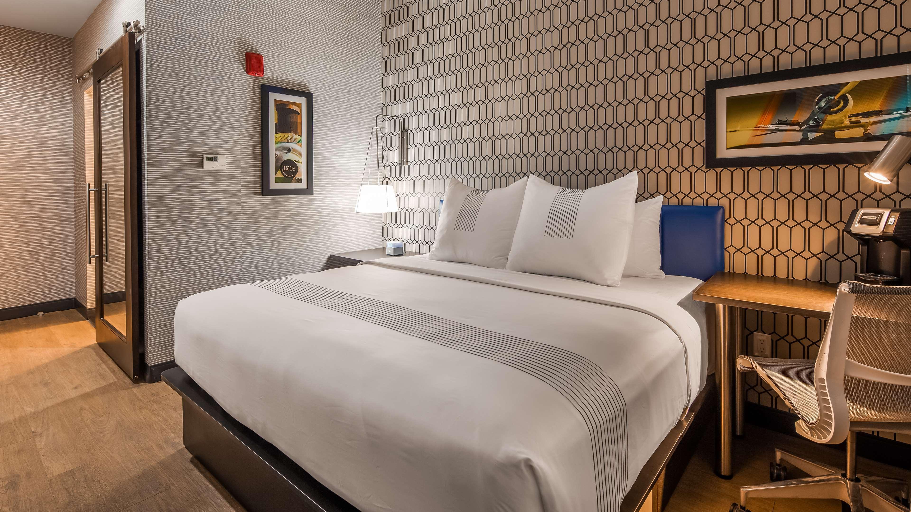 Glo Best Western Brooklyn Nyc Νέα Υόρκη Εξωτερικό φωτογραφία